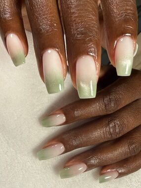 Custom gel press-on nails made by artisan set